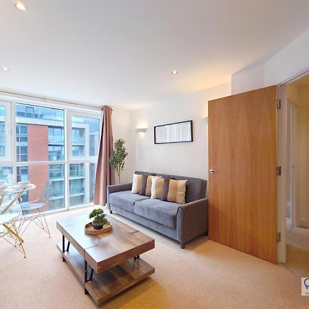 London Excel Stays - One Bed Apartment 외부 사진